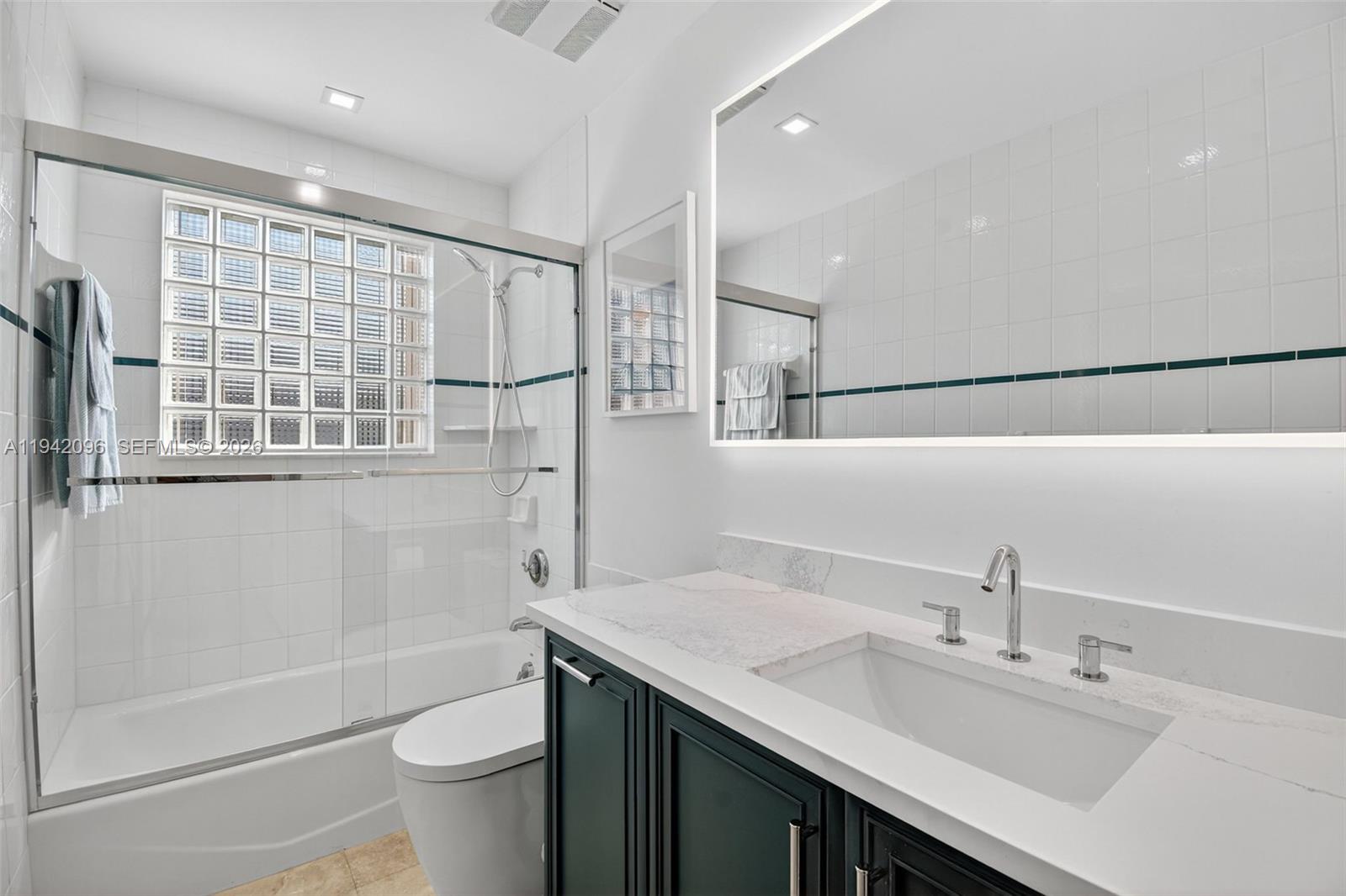 HIGHLAND OAK GDNS SEC 1 - Residential