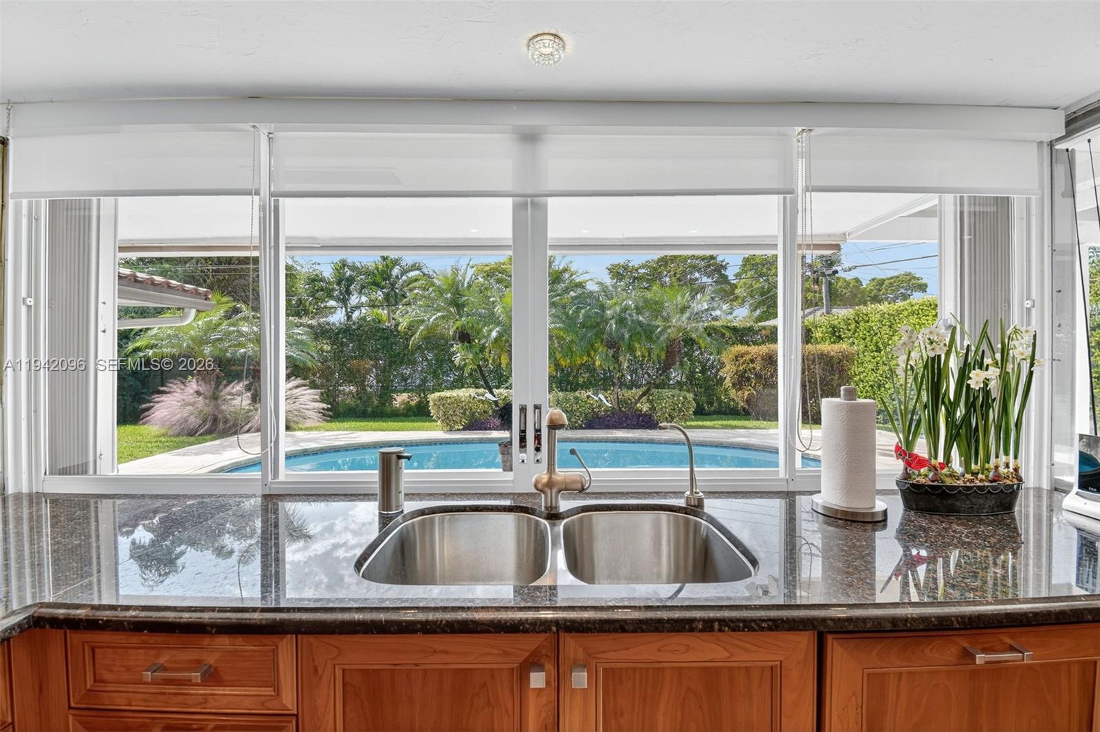 HIGHLAND OAK GDNS SEC 1 - Residential