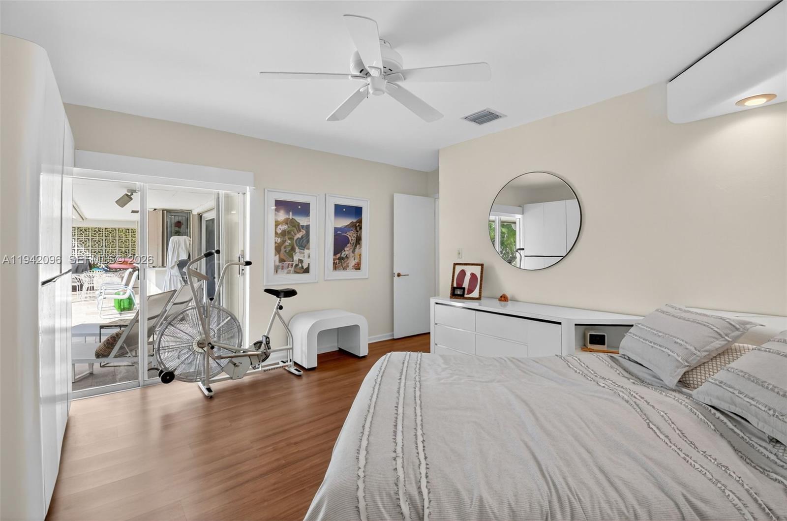 HIGHLAND OAK GDNS SEC 1 - Residential