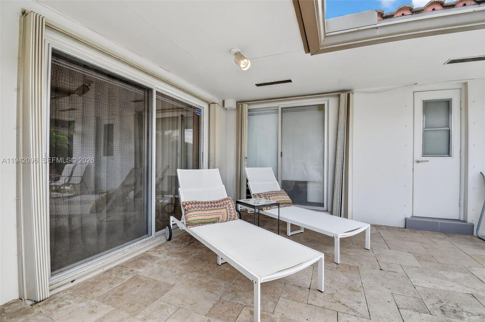 HIGHLAND OAK GDNS SEC 1 - Residential