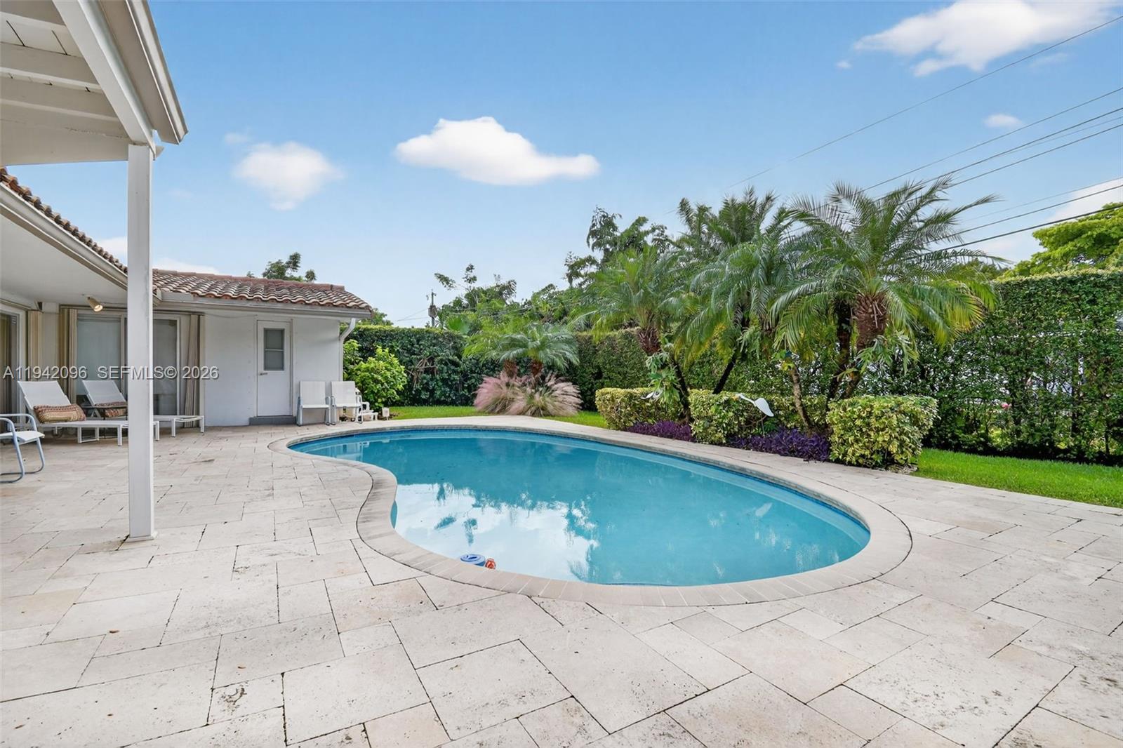 HIGHLAND OAK GDNS SEC 1 - Residential