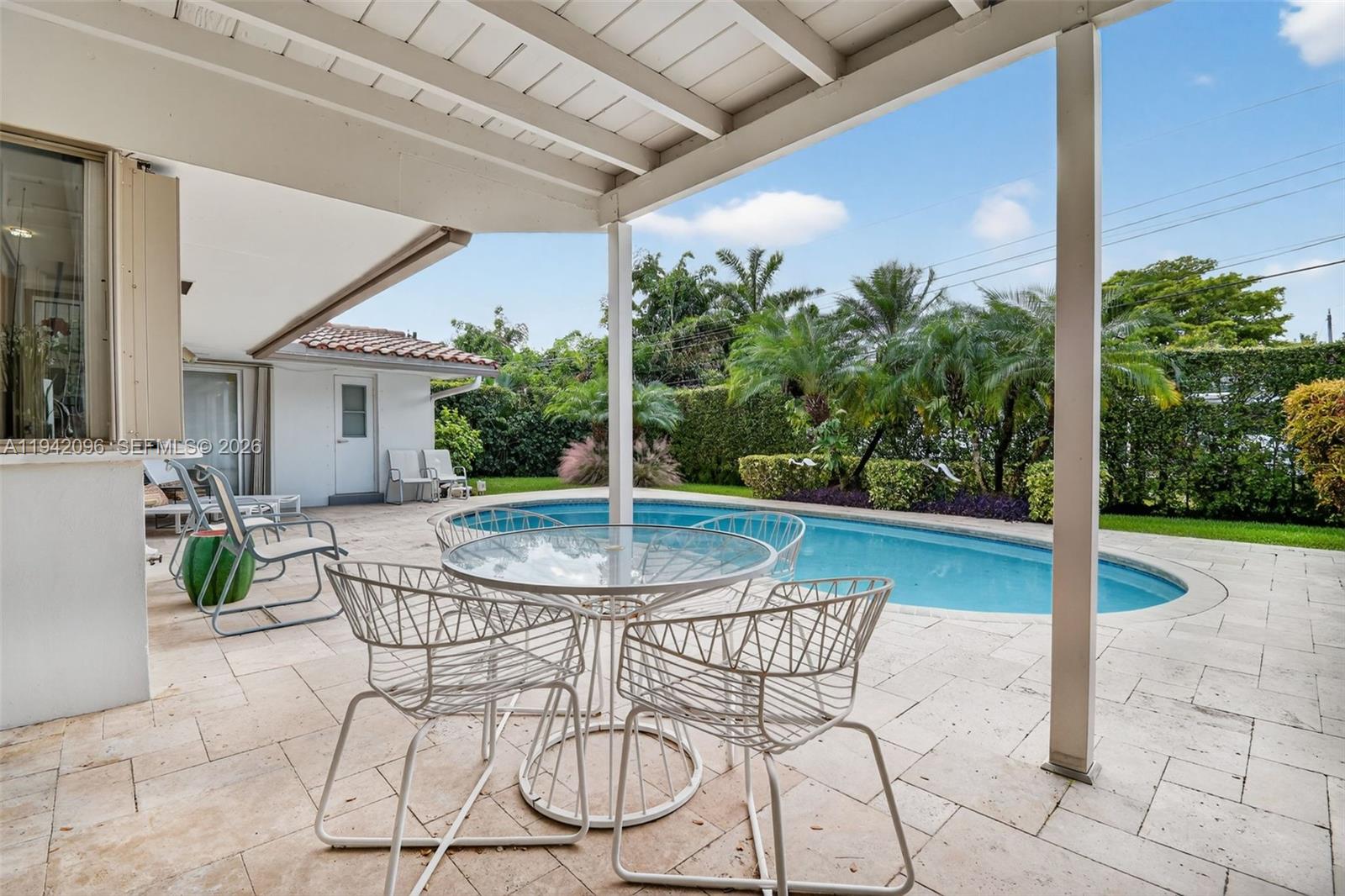 HIGHLAND OAK GDNS SEC 1 - Residential