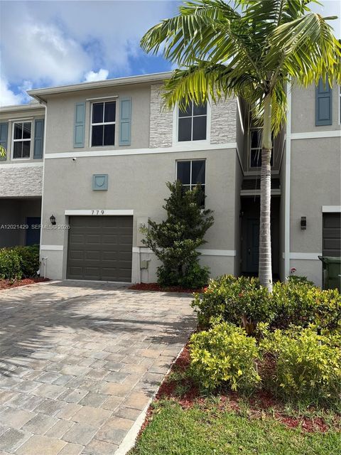 779 SE 18th St 779 Homestead FL 33034
