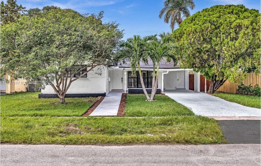FLAMINGO MANORS - Residential