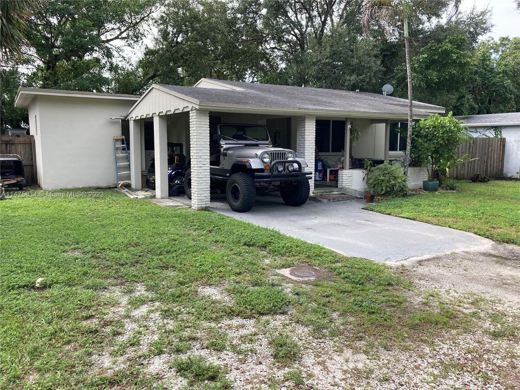 Photo of 1460 SW 28th St, Fort Lauderdale, FL 33315 (MLS # A11475834)