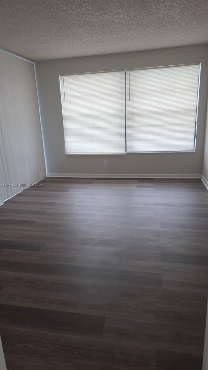 LAKE POINTE CONDOMINIUM N - Residential