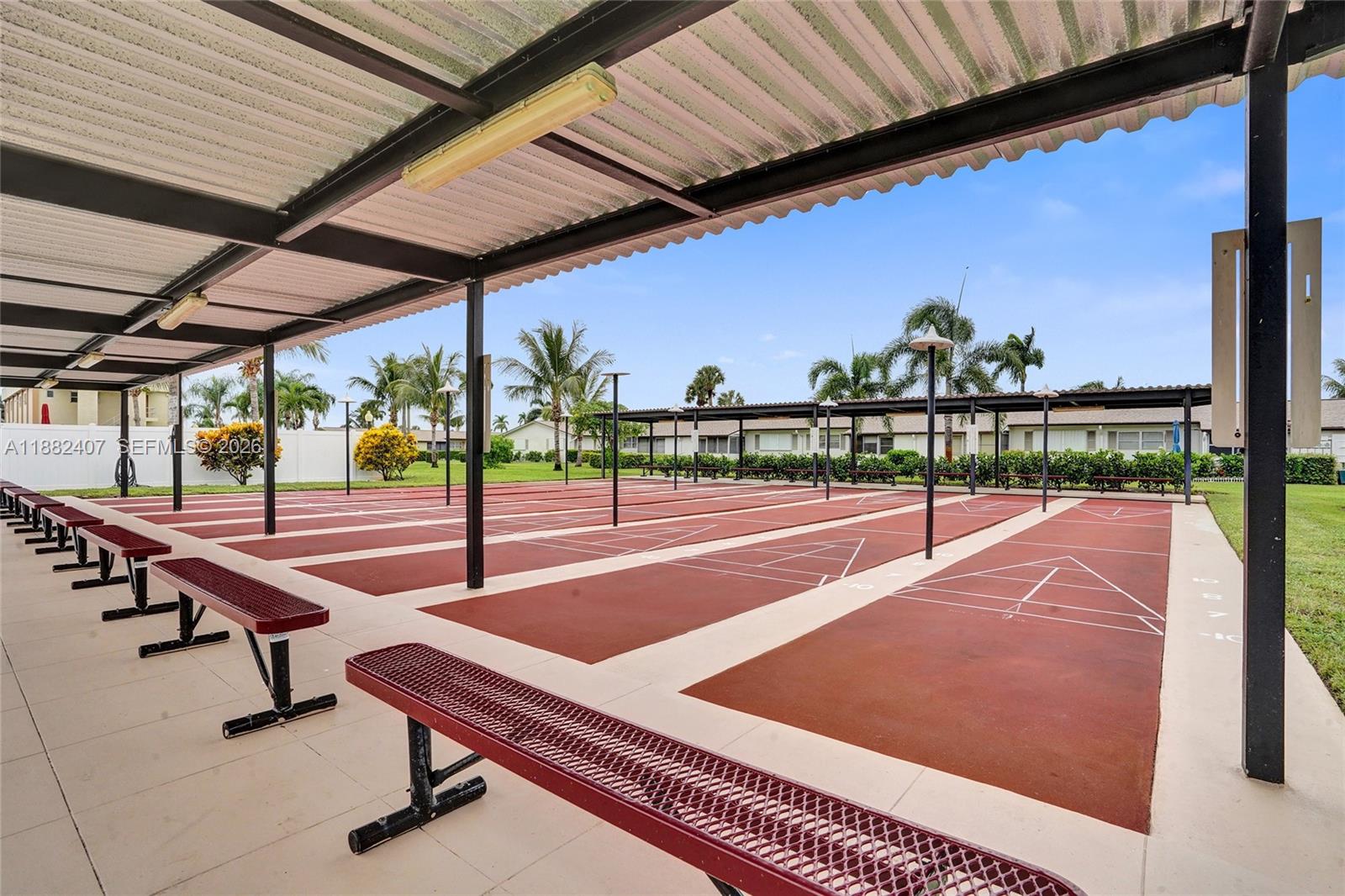 CRESTHAVEN VILLAS CONDO 2 - Residential