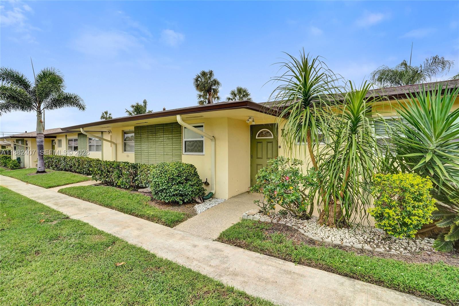 CRESTHAVEN VILLAS CONDO 2 - Residential