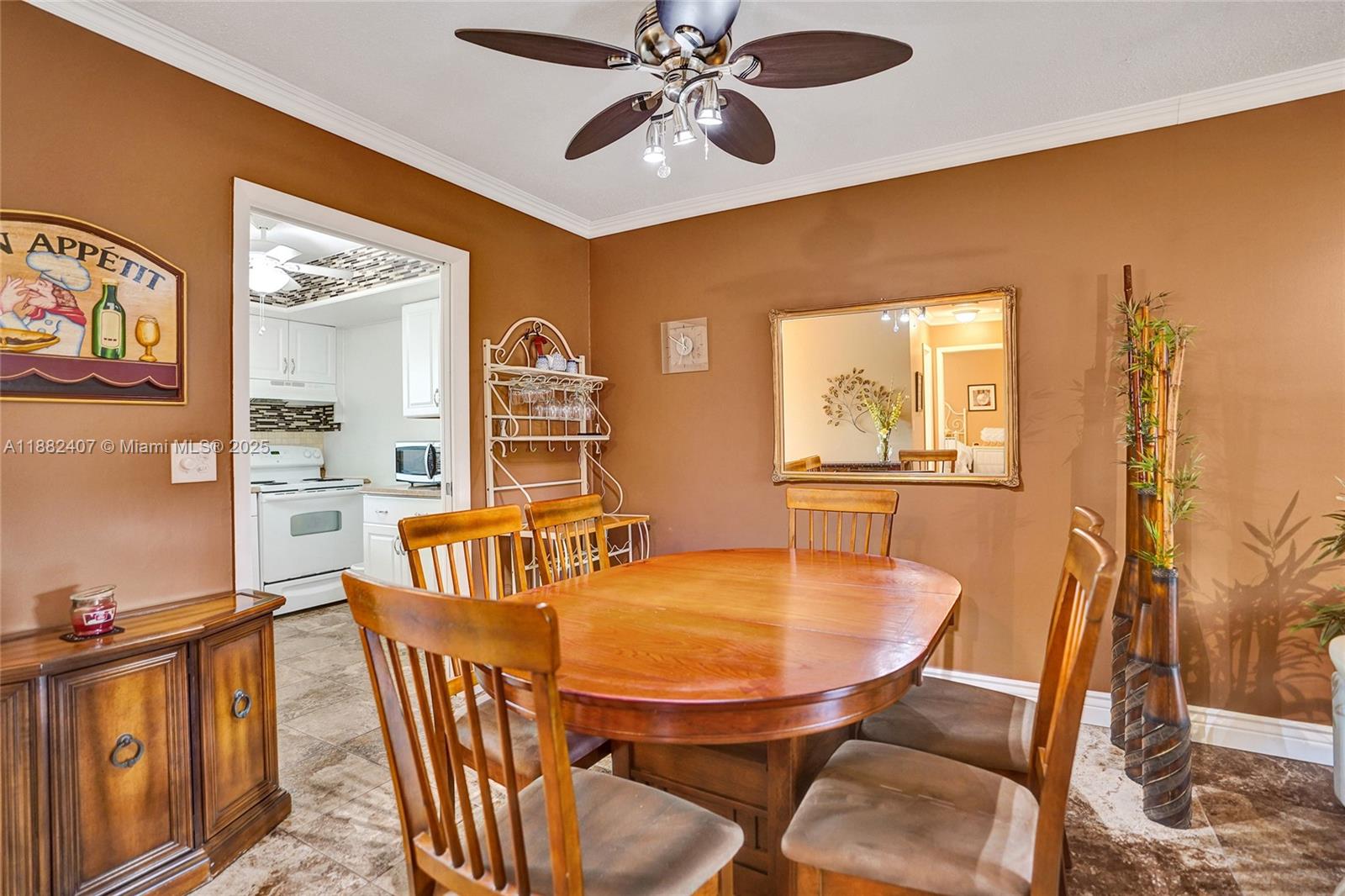 CRESTHAVEN VILLAS CONDO 2 - Residential