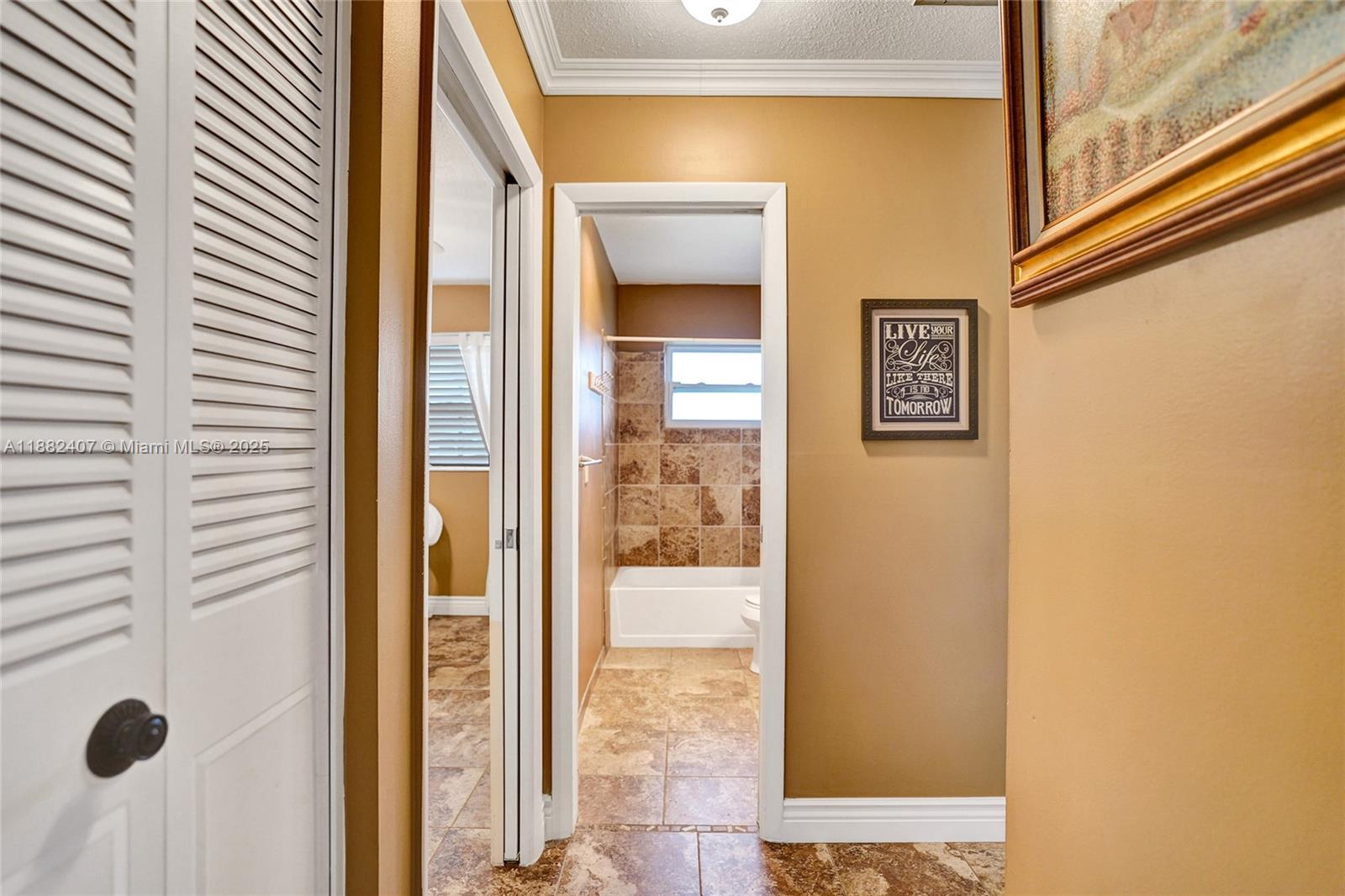 CRESTHAVEN VILLAS CONDO 2 - Residential