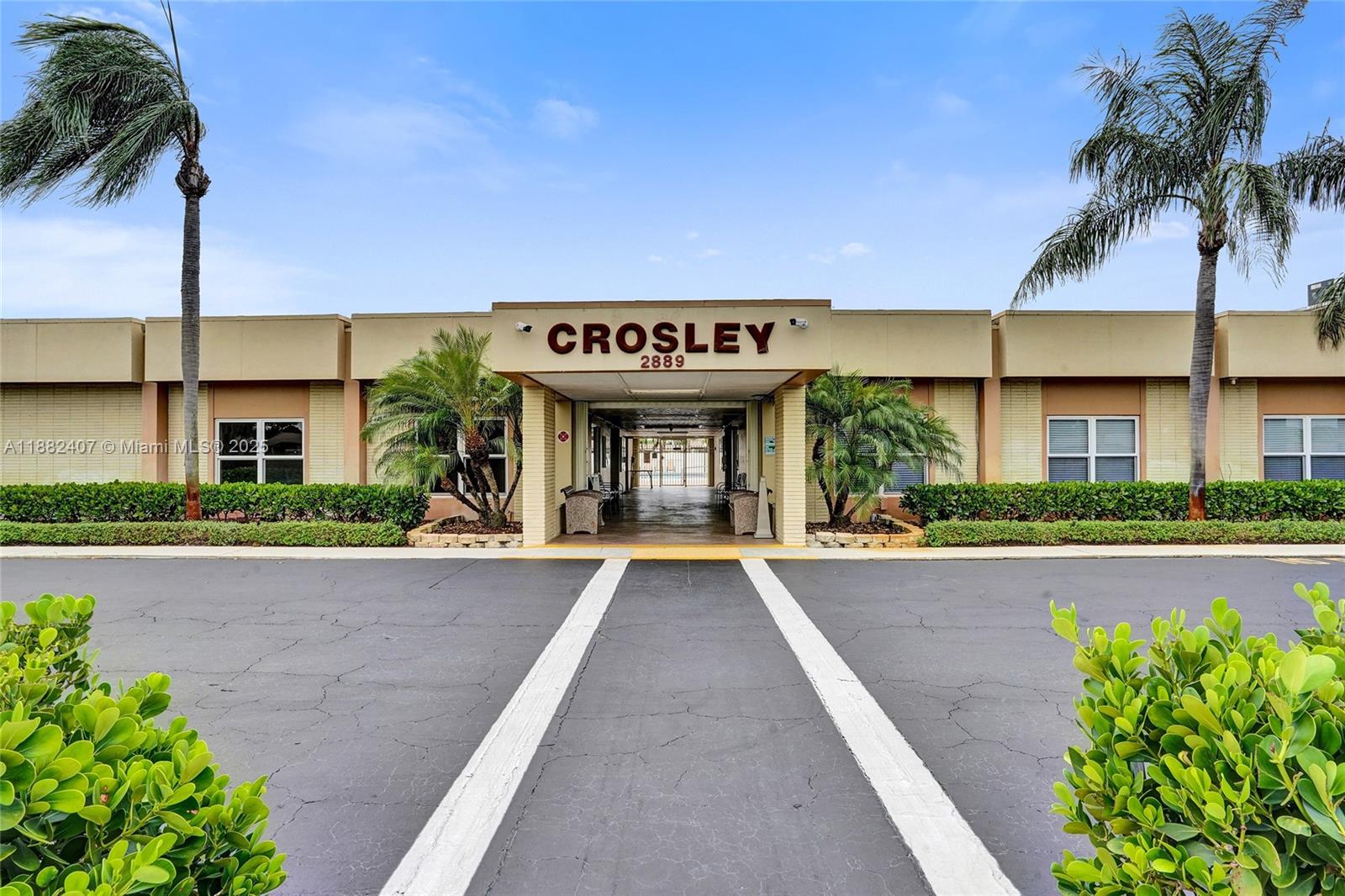 CRESTHAVEN VILLAS CONDO 2 - Residential