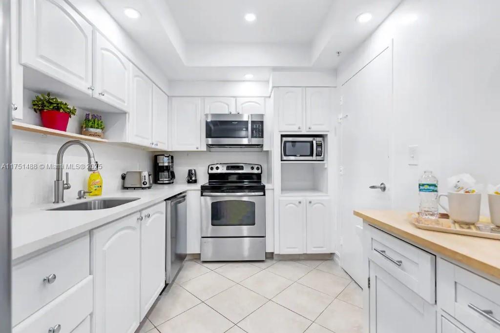 TIDES ON HOLLYWOOD BEACH - Residential