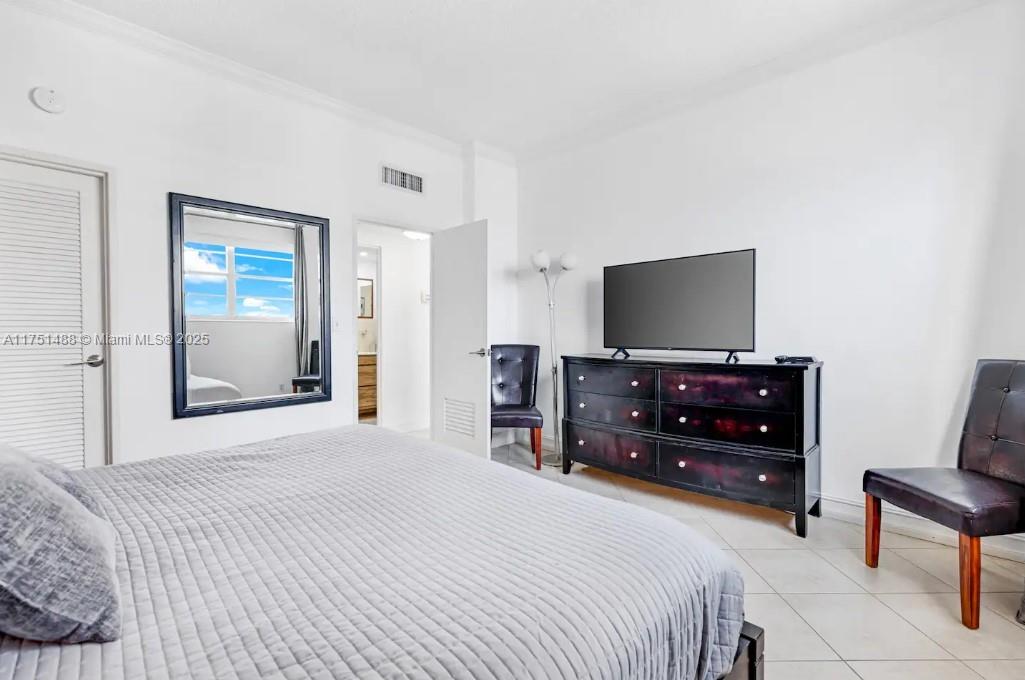 TIDES ON HOLLYWOOD BEACH - Residential
