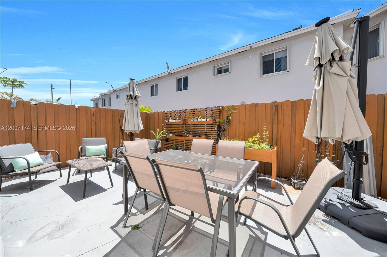 KENDALL VILLAGE TOWNVILLA - Residential