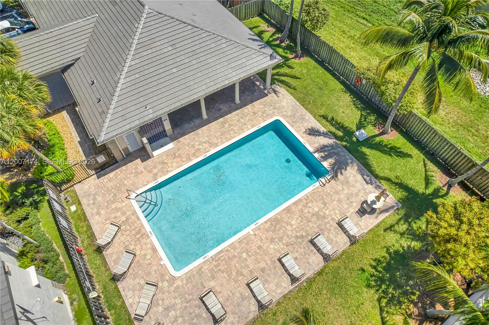 KENDALL VILLAGE TOWNVILLA - Residential