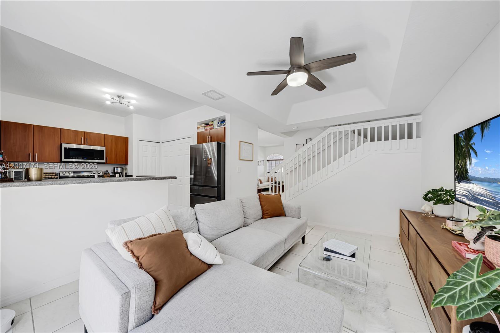 KENDALL VILLAGE TOWNVILLA - Residential