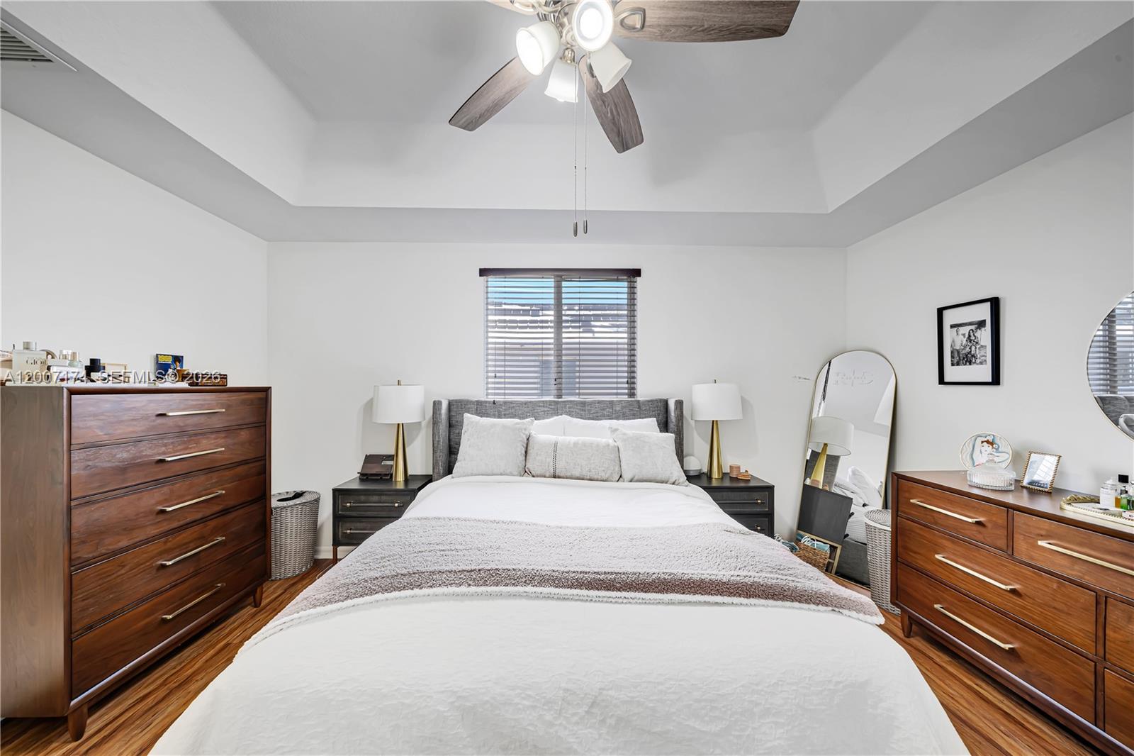 KENDALL VILLAGE TOWNVILLA - Residential