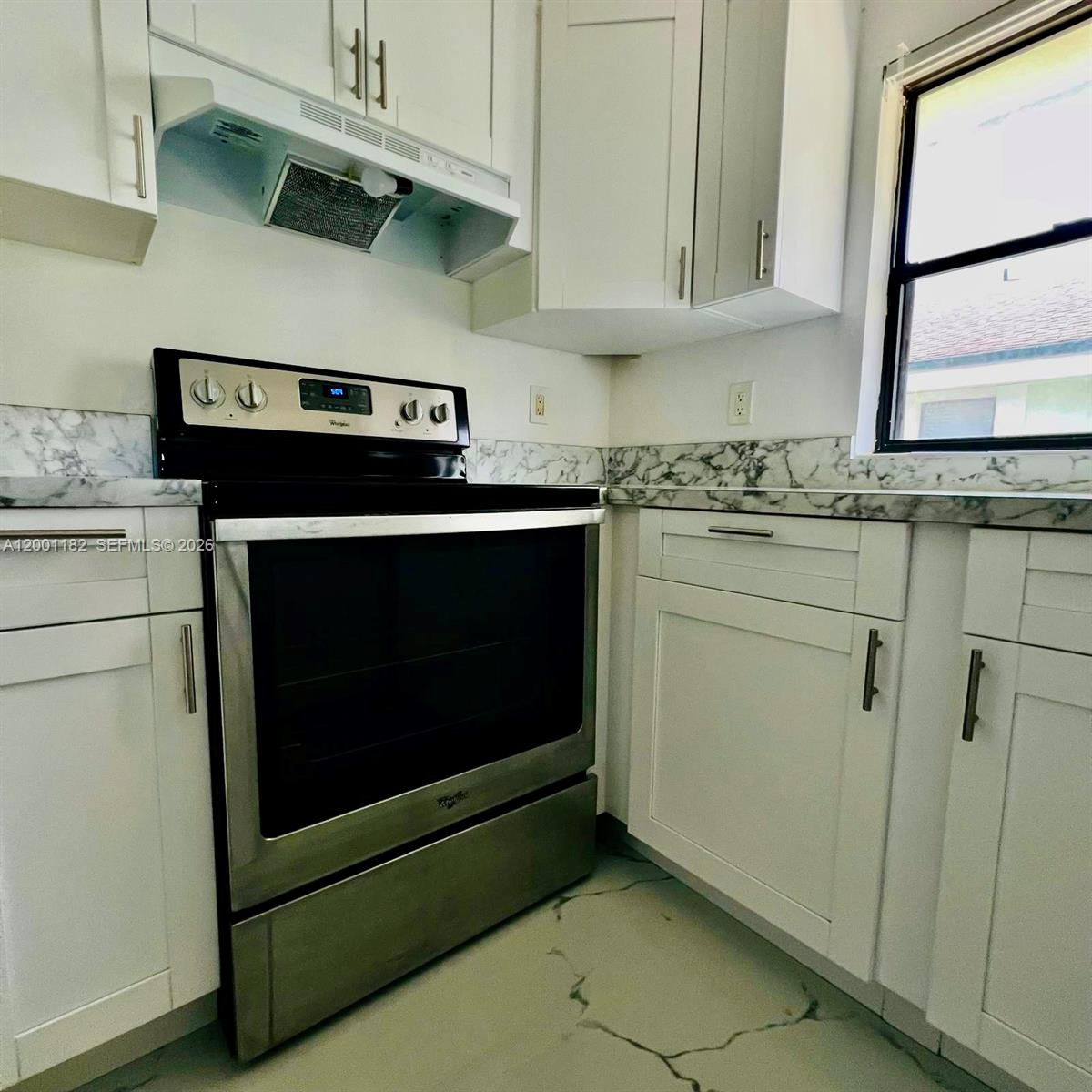 PRESERVE AT AVERY LAKES - Residential Lease