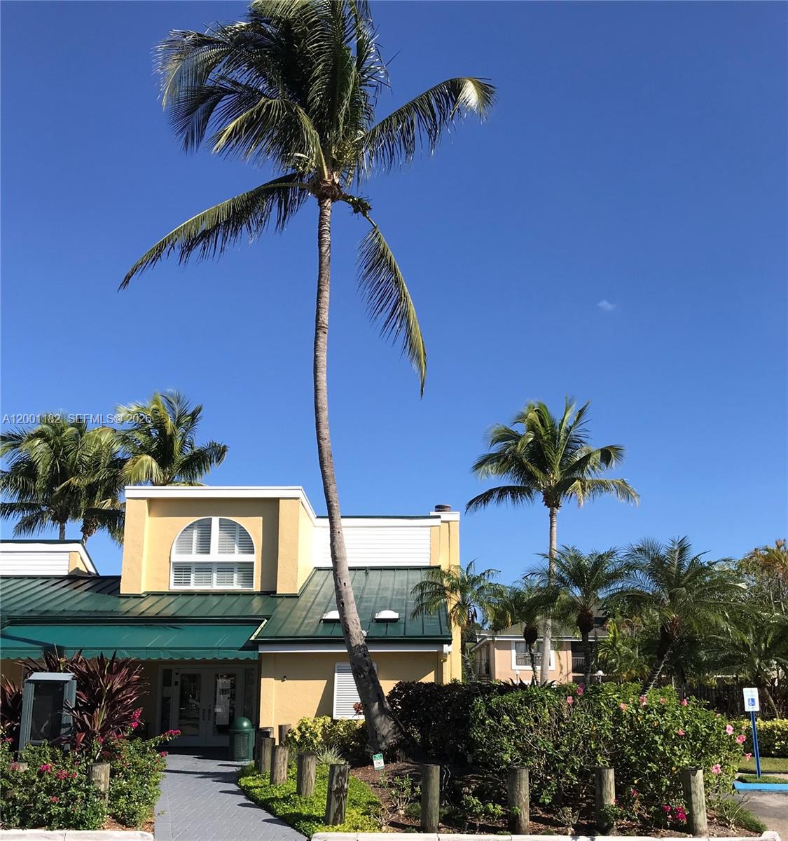 PRESERVE AT AVERY LAKES - Residential Lease