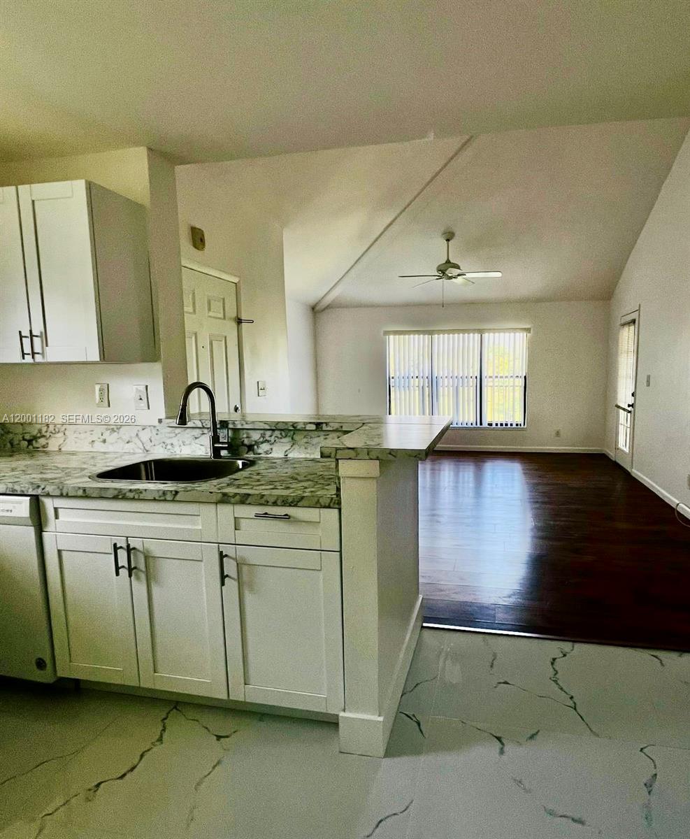 PRESERVE AT AVERY LAKES - Residential Lease