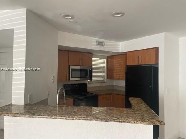 ISLES AT LAGO MAR CONDO - Residential
