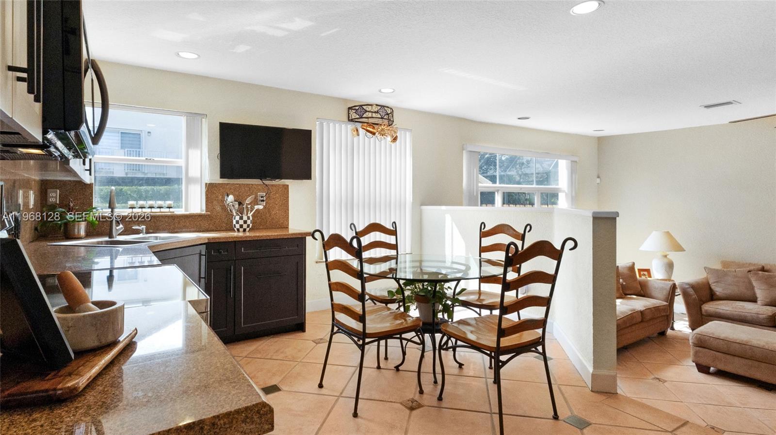 COSTA VERDE SEC 2 - Residential