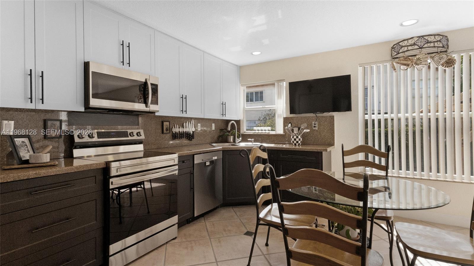 COSTA VERDE SEC 2 - Residential