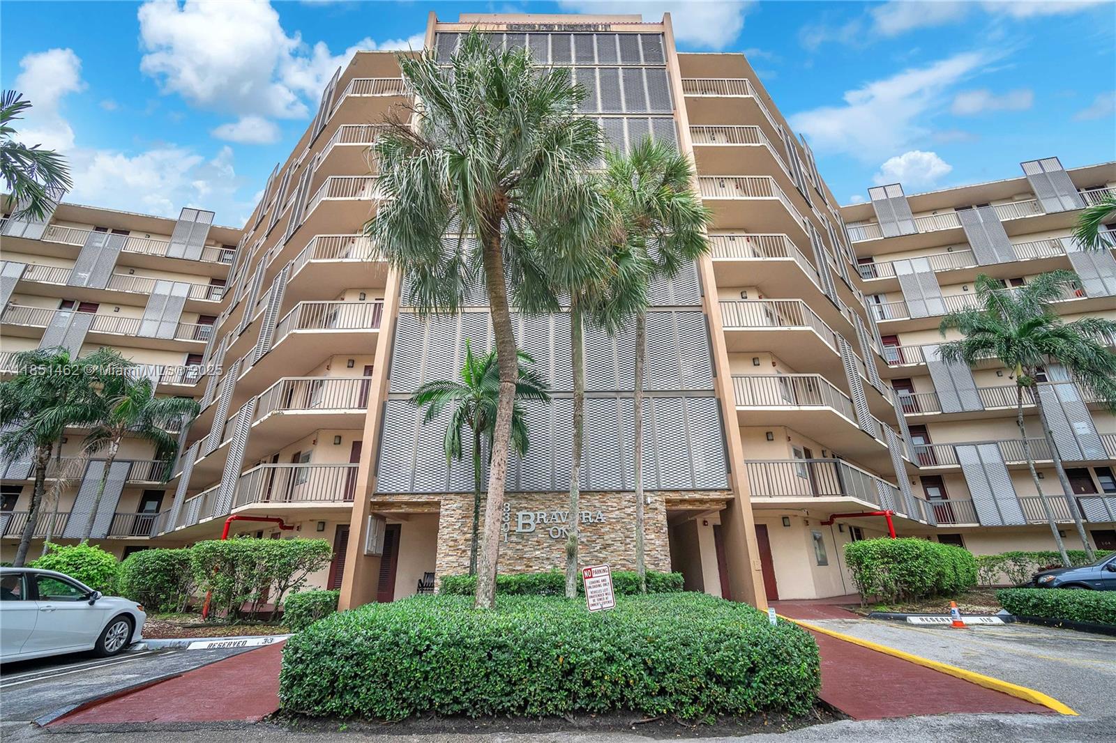 The location of this lovely 1 bedroom, 1 1/2 bathroom condo is matchless. The building is right on the famous Country Club Drive!! As soon as you open the door you'll see the wonderful golf course view. Stainless steel appliances, upgraded bathrooms, and a stunning outdoor view are just a few of the wonderful features awaiting for you to enjoy. Aventura, The City of Excellence is one of the best cities of the Miami-Dade County. Internet, water, basic tv cable, pest control, landscaping of common areas, are part of the monthly maintenance fee. Aventura Mall, public library, restaurants, supermarkets, and much more are within walking distance. Tennant occupied through Sept/25, 700 credit score req. by the HOA. Please contact me for more details , and to schedule a private tour.
