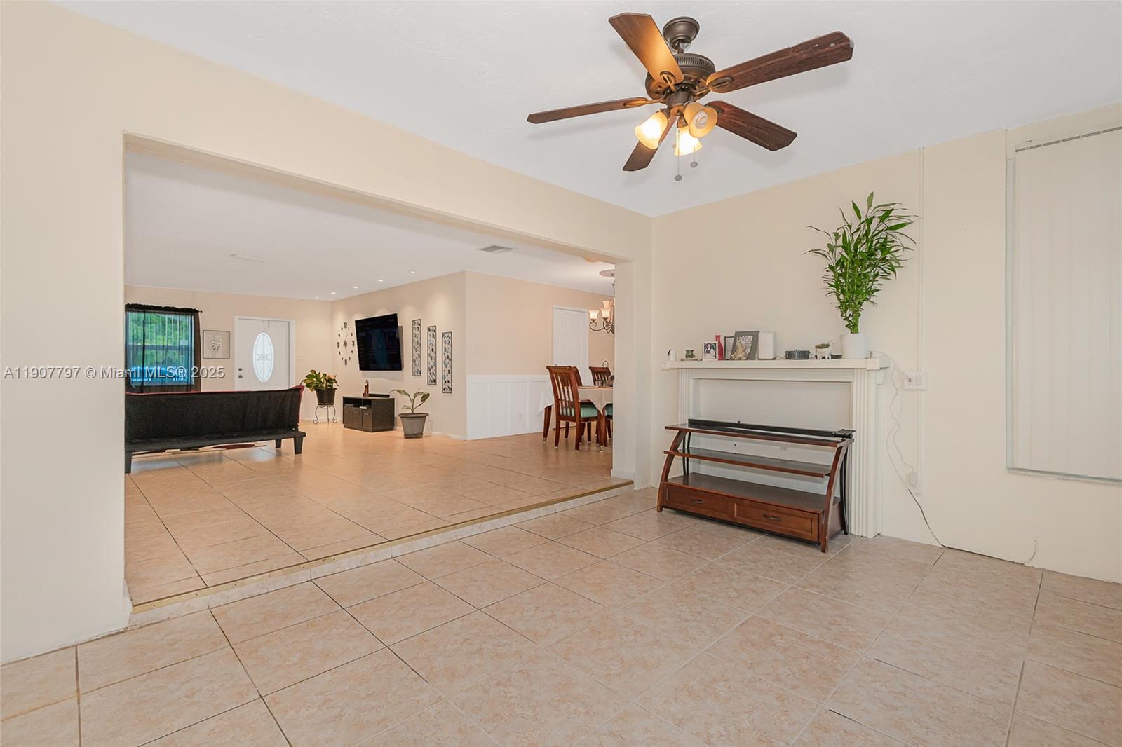 MAINLANDS OF TAMARAC LAKE - Residential