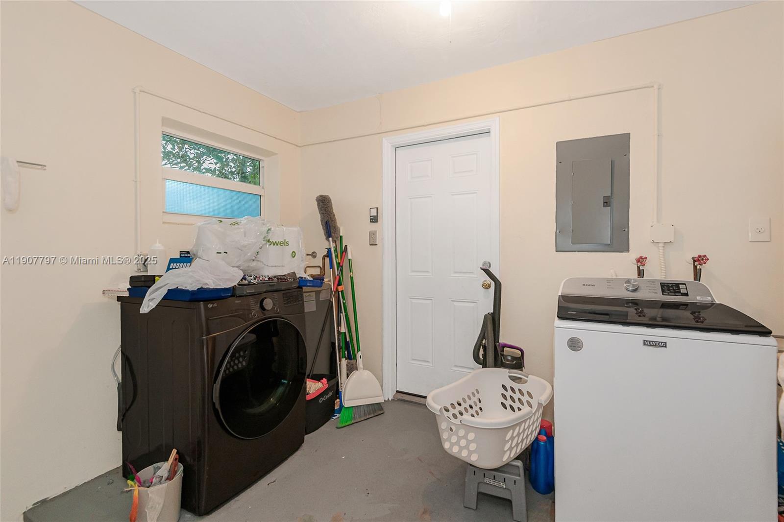 MAINLANDS OF TAMARAC LAKE - Residential