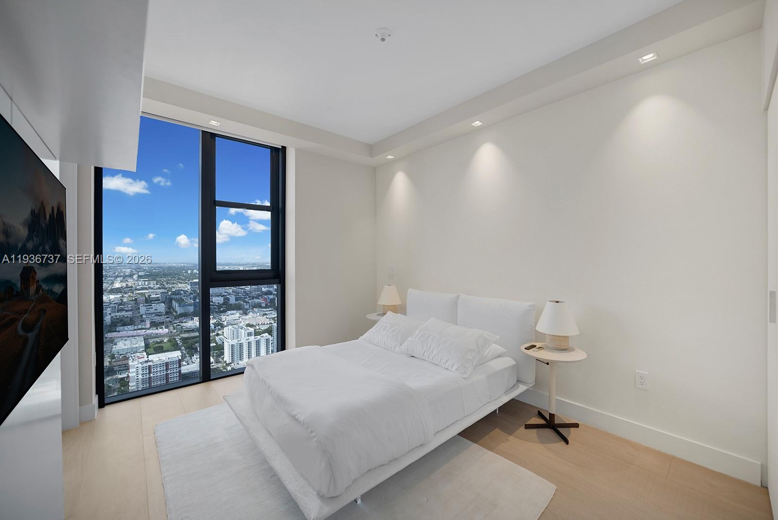 ARIA RESERVE MIAMI - Residential