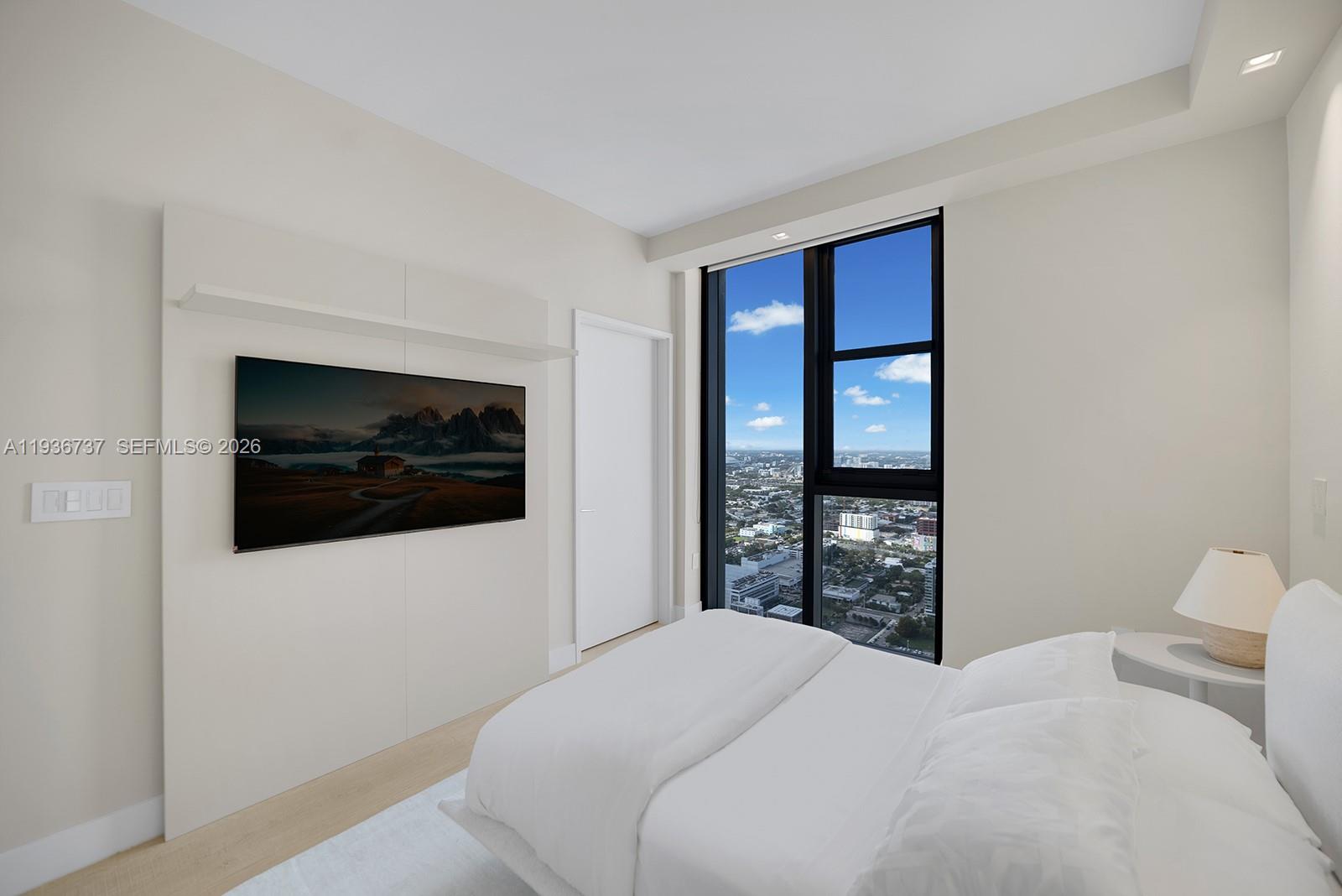 ARIA RESERVE MIAMI - Residential