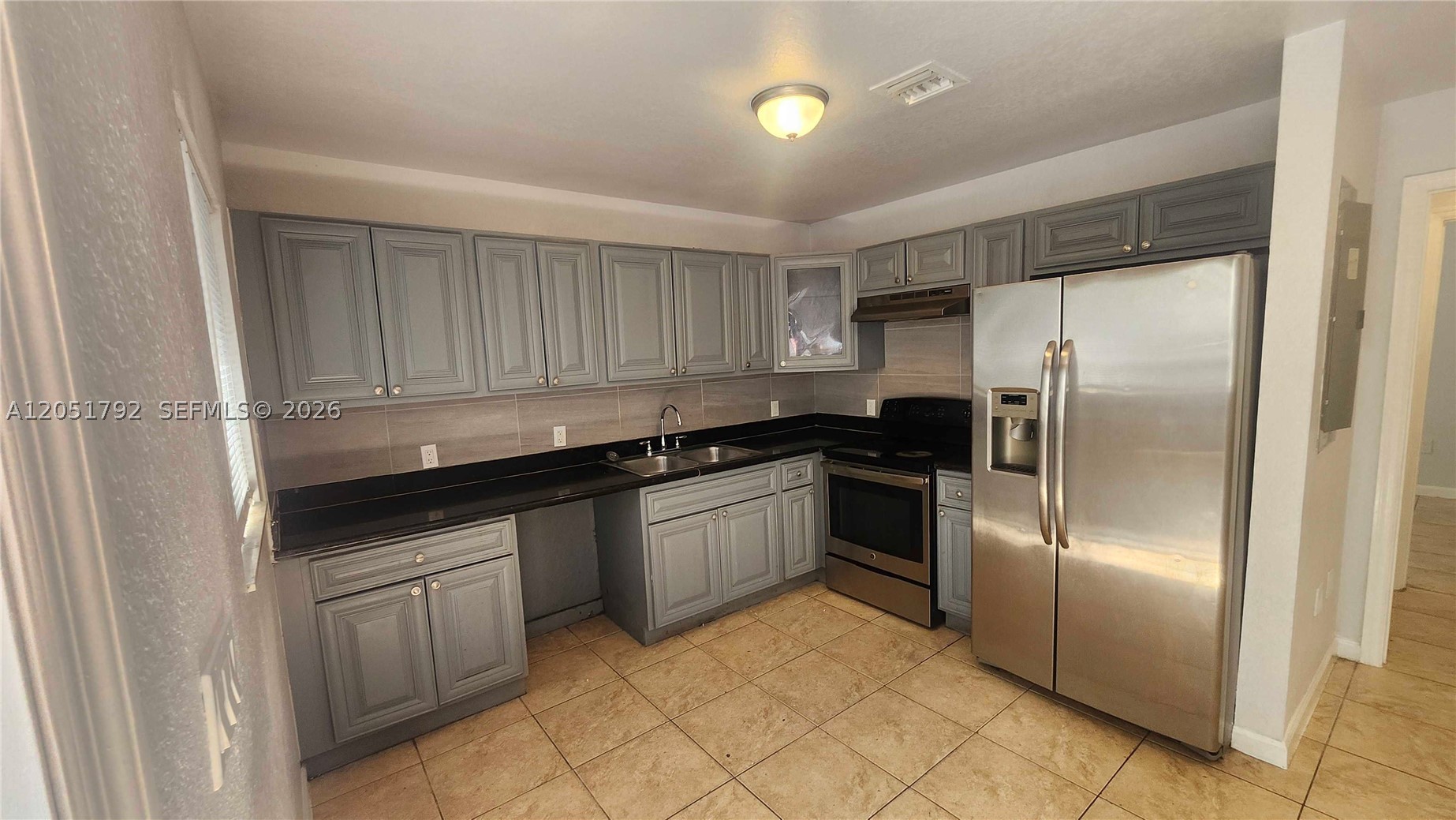 14004 NE 2nd Ave 14004