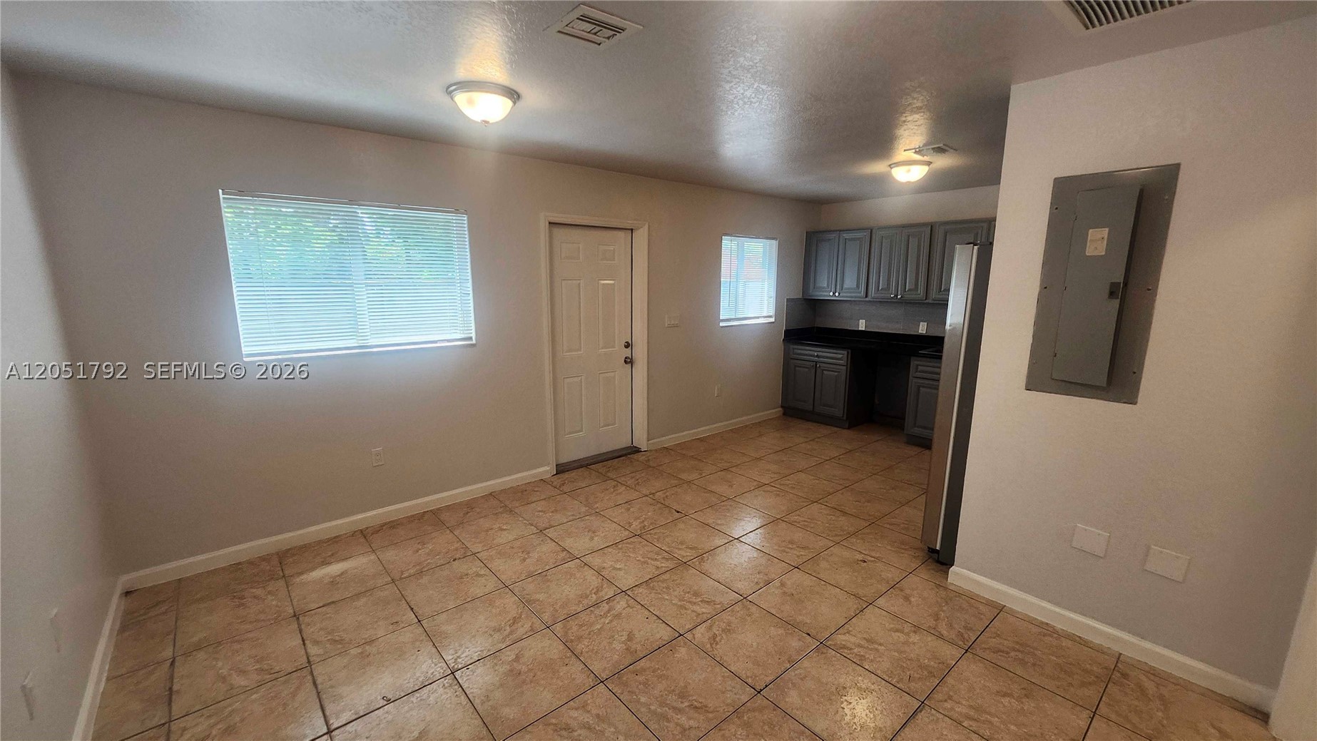 14004 NE 2nd Ave 14004