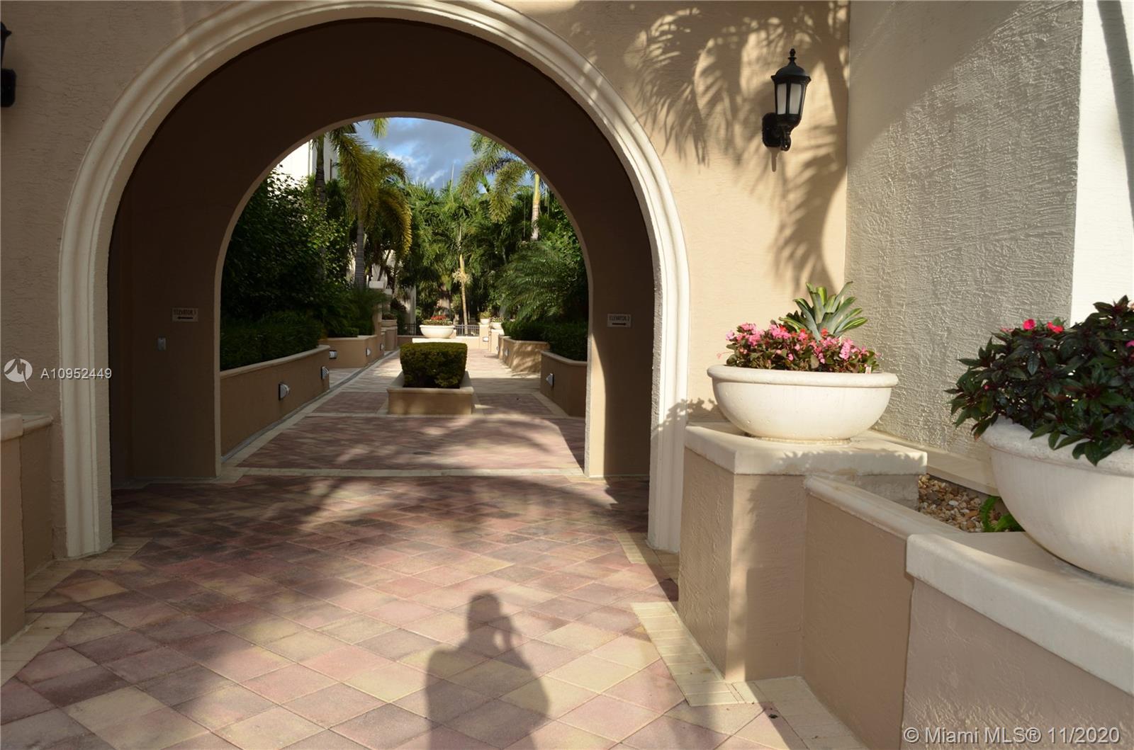 VILLA BARI CONDO - Residential