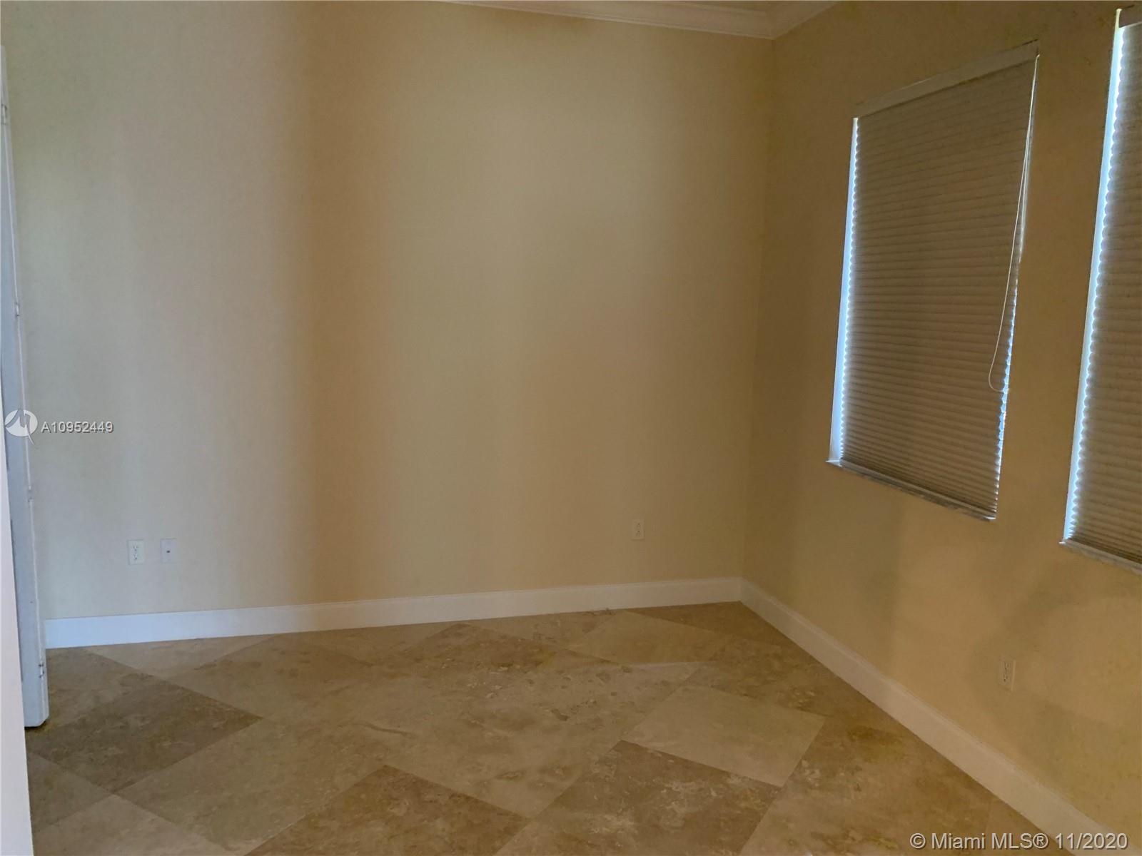 VILLA BARI CONDO - Residential