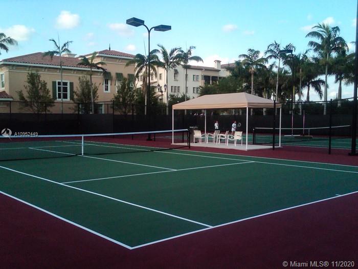 VILLA BARI CONDO - Residential