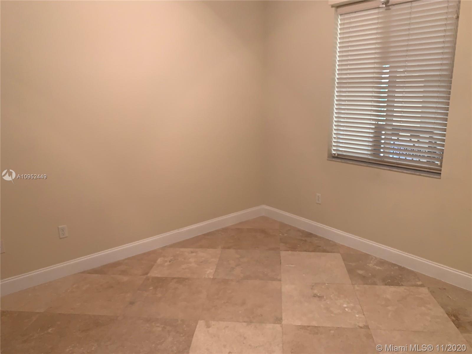 VILLA BARI CONDO - Residential