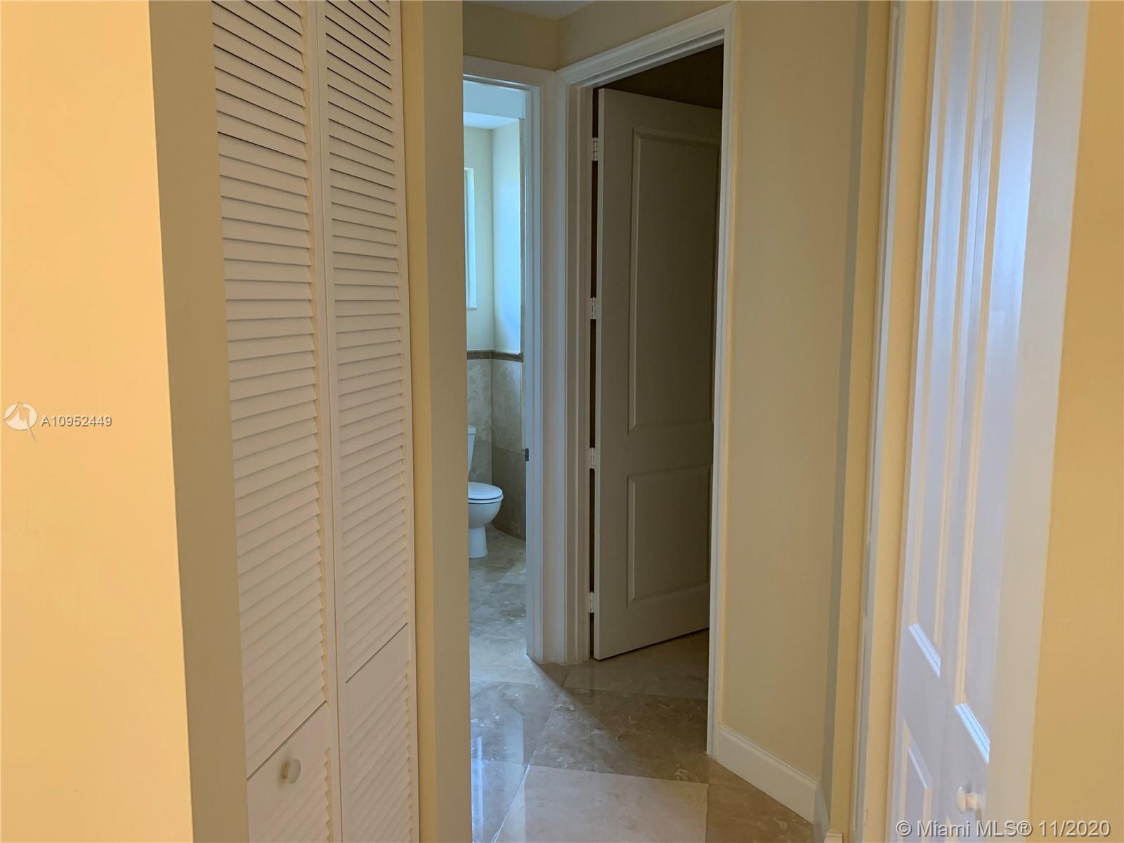 VILLA BARI CONDO - Residential