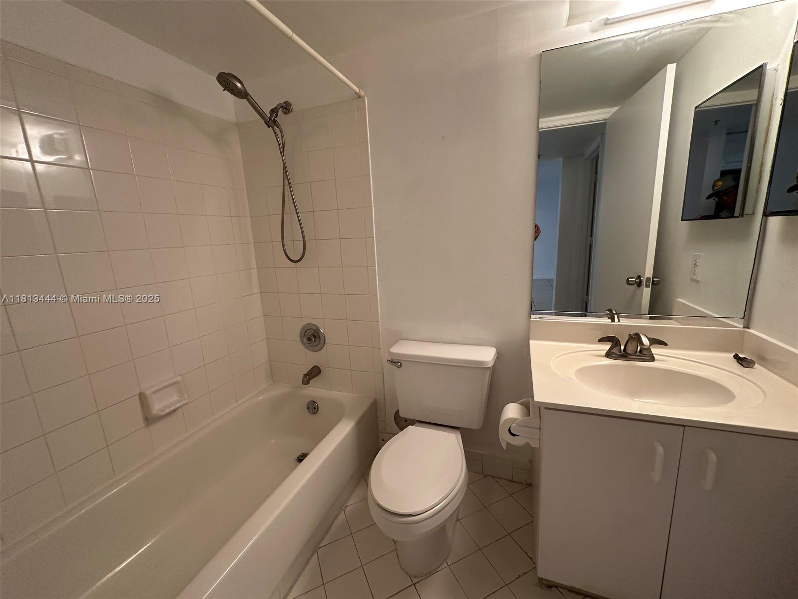 SHERIDAN EAST CONDO BLDG - Residential Lease