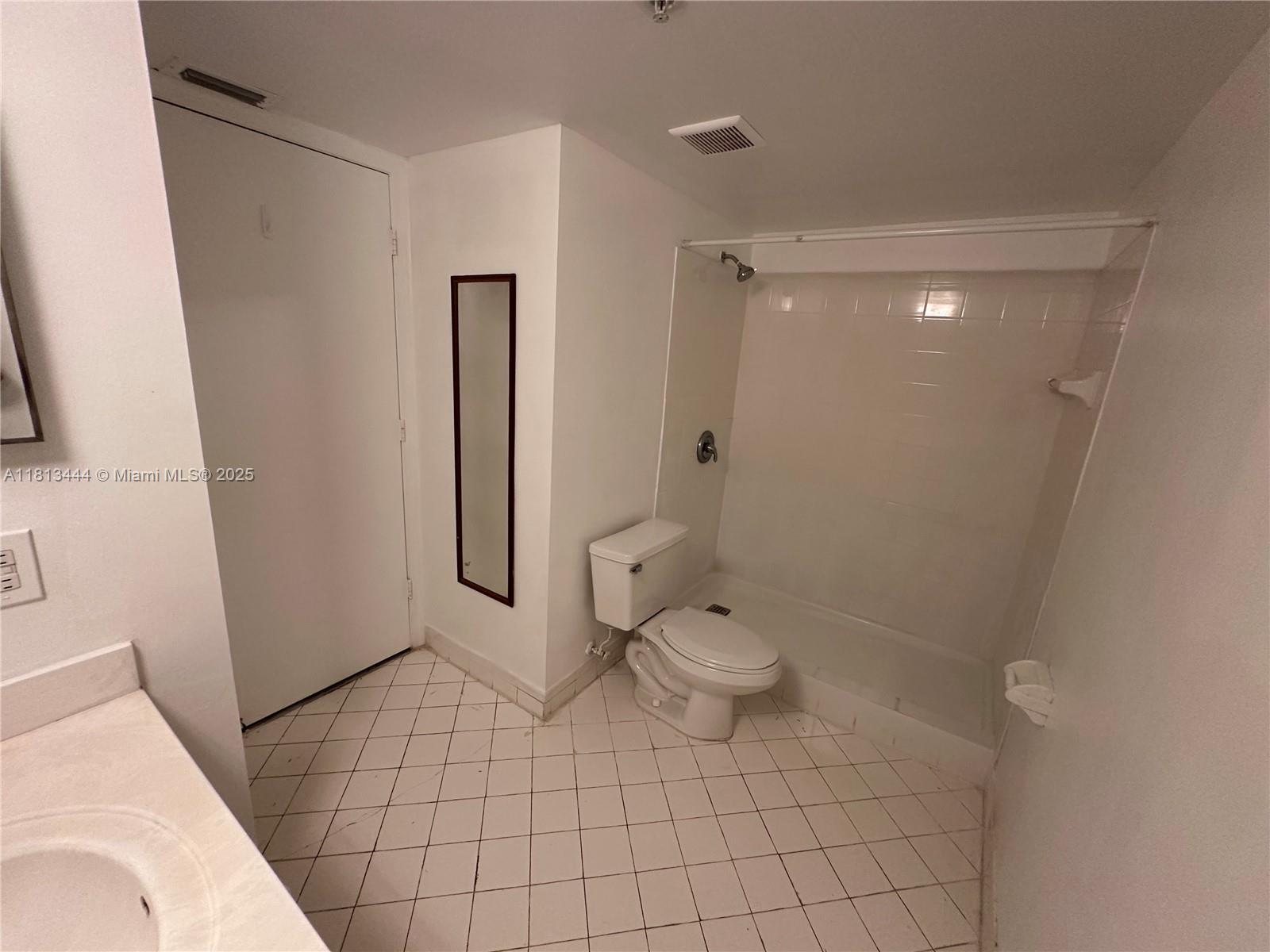 SHERIDAN EAST CONDO BLDG - Residential Lease