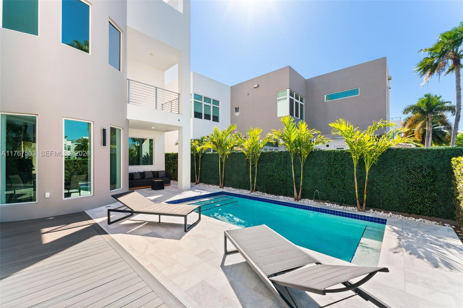 GRAND FLORIDIAN ESTATES - Residential Lease