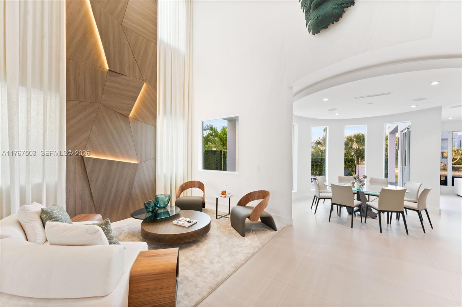 GRAND FLORIDIAN ESTATES - Residential Lease