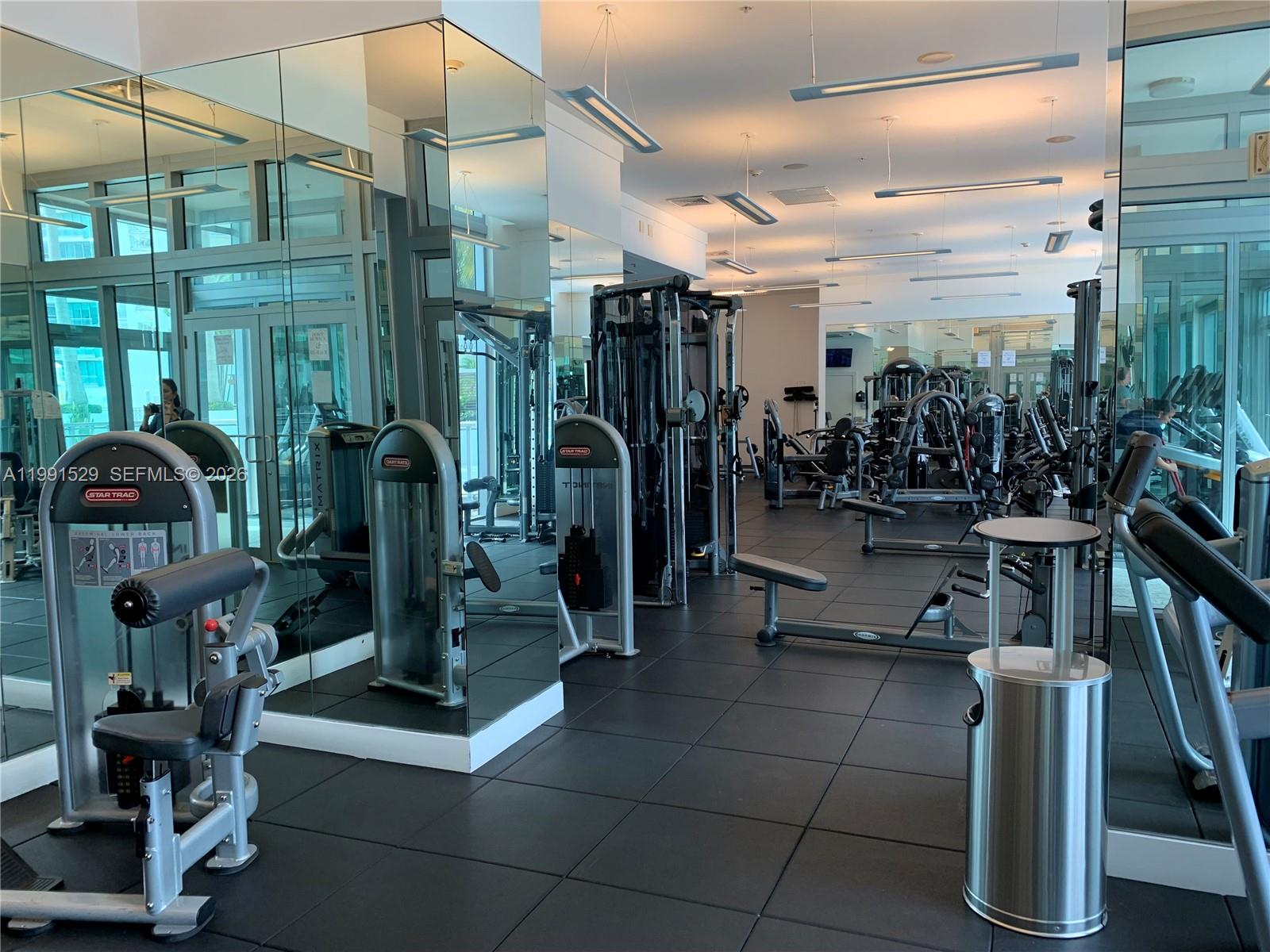 IVY CONDO - Residential