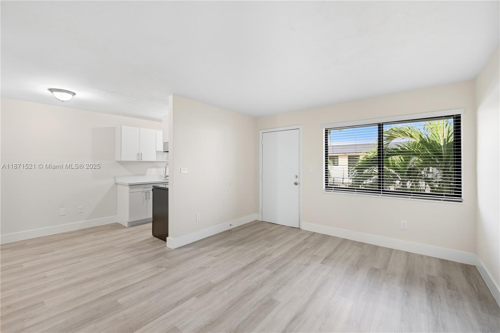 FLA FRUIT LAND CO SUB - Residential Lease