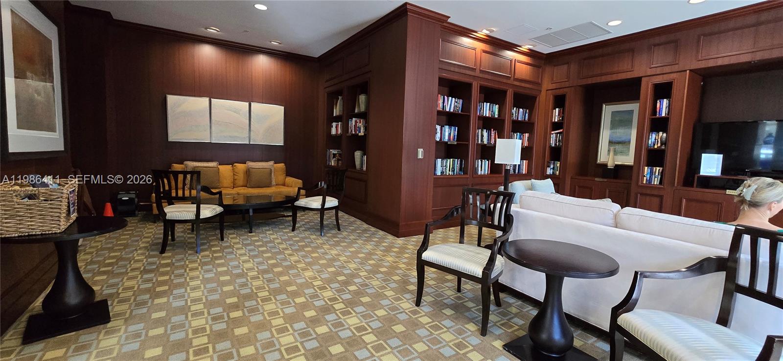 WATERGARDEN CONDO - Residential Lease