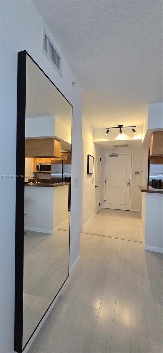 WATERGARDEN CONDO - Residential Lease