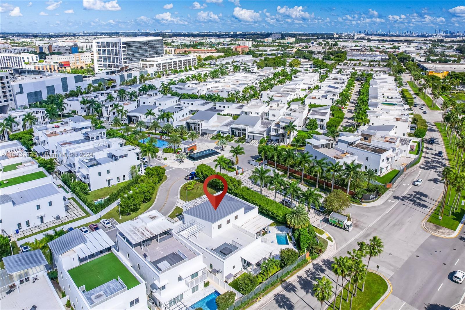 OASIS PARK SQUARE AT DORA - Residential