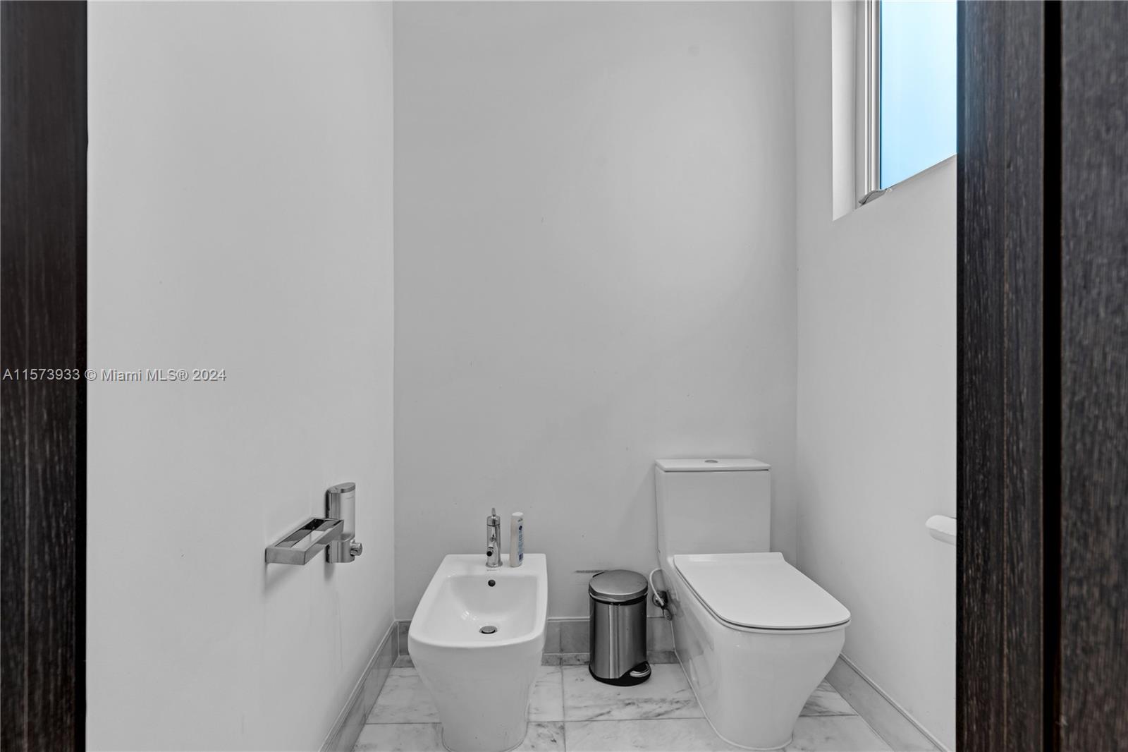 OASIS PARK SQUARE AT DORA - Residential