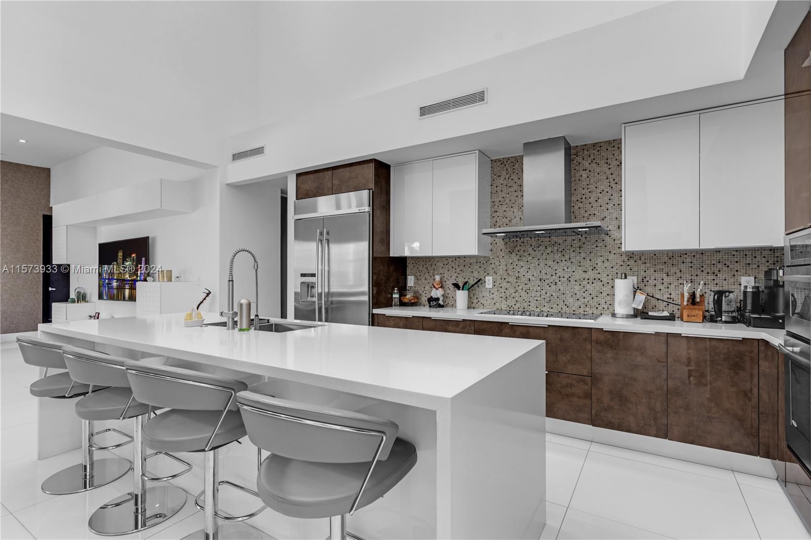 OASIS PARK SQUARE AT DORA - Residential